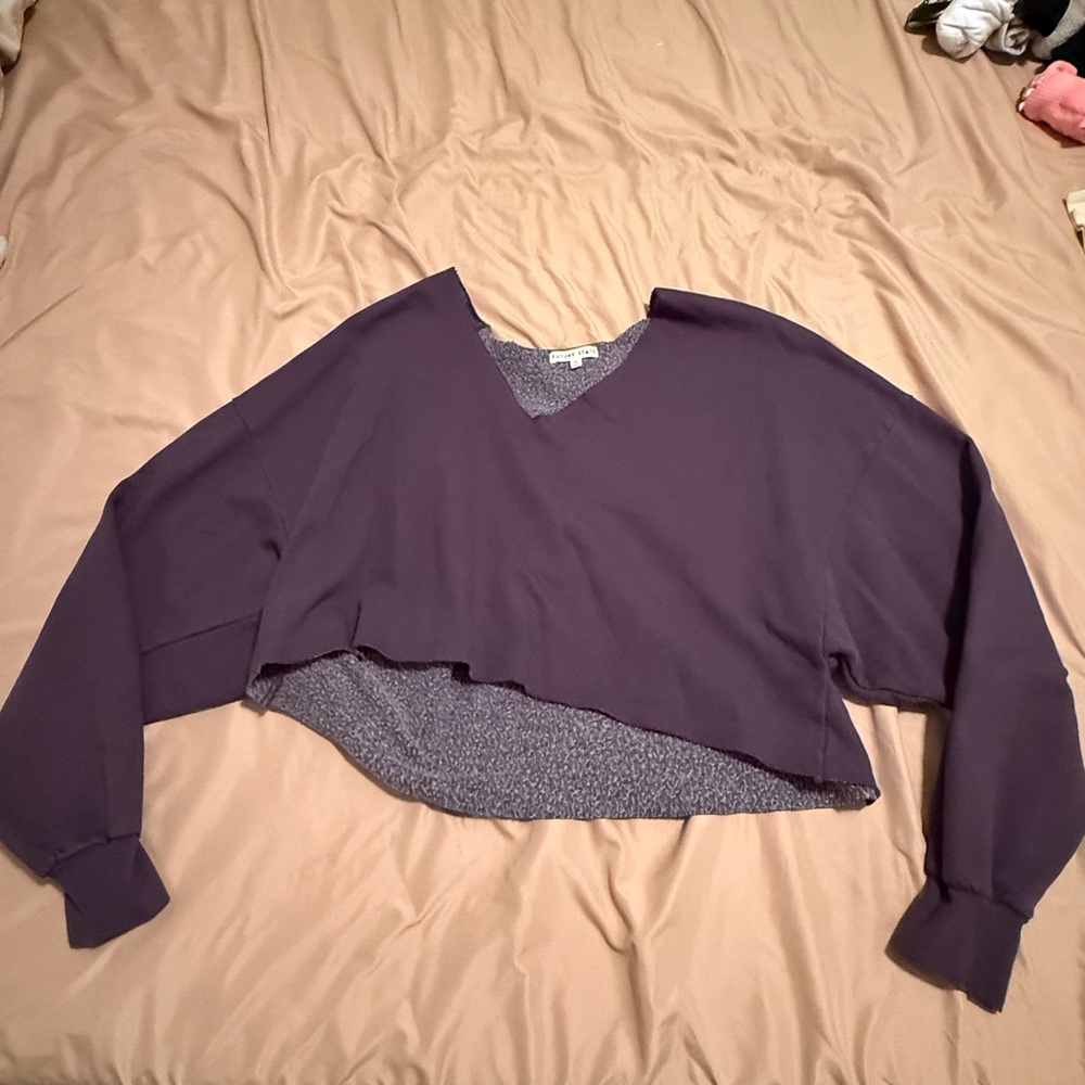 Cropped dark Grey V-Neck Cropped  Sweatshirt